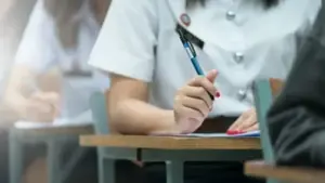 Kondisi ruangan siswa sedang ujian