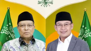 Kanan Ketua Majelis Masyayikh, Abdul Ghofarrozin atau Gus Rozin