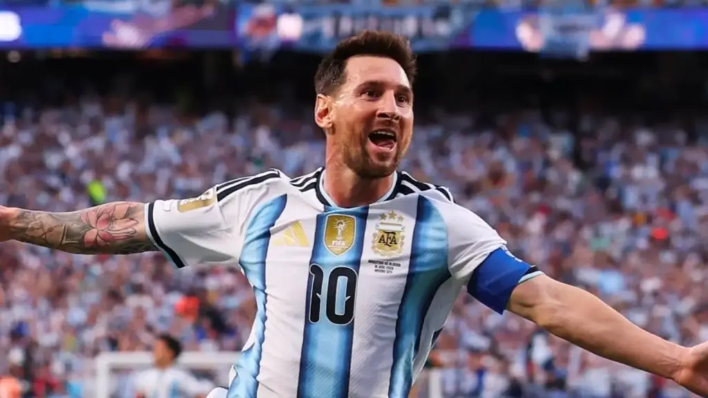 Lionel Messi Cetak Gol Lwan Aljazair