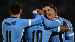 apakah uruguay lolos 32 besar