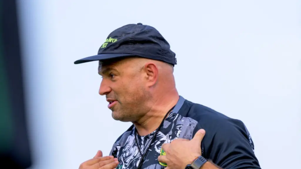 Bernardo Tavares