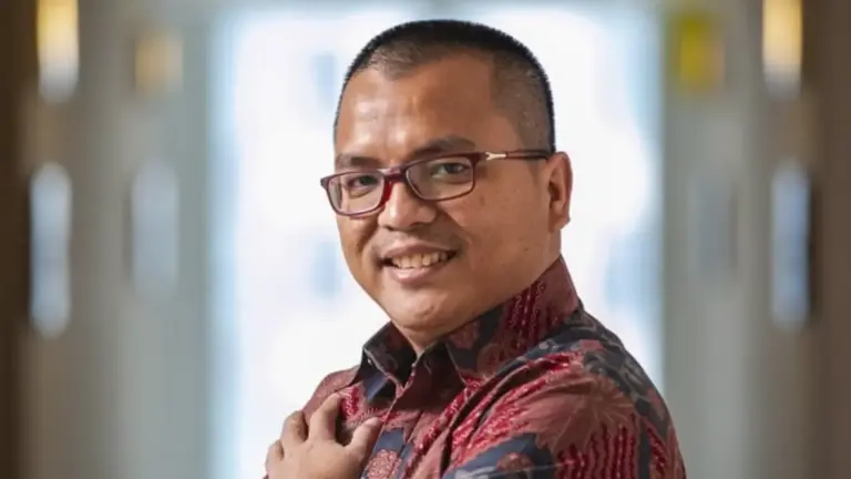 Denny Indrayana Surati Presiden Prabowo Subianto untuk Memecat Gibran