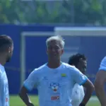 Gakuto Notsuda Jalani Latihan Perdana Bersama Persib Bandung di Stadion GBLA