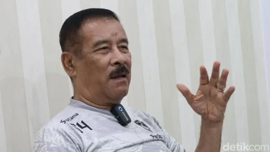 Manajer Persib Bandung Umuh Muchtar