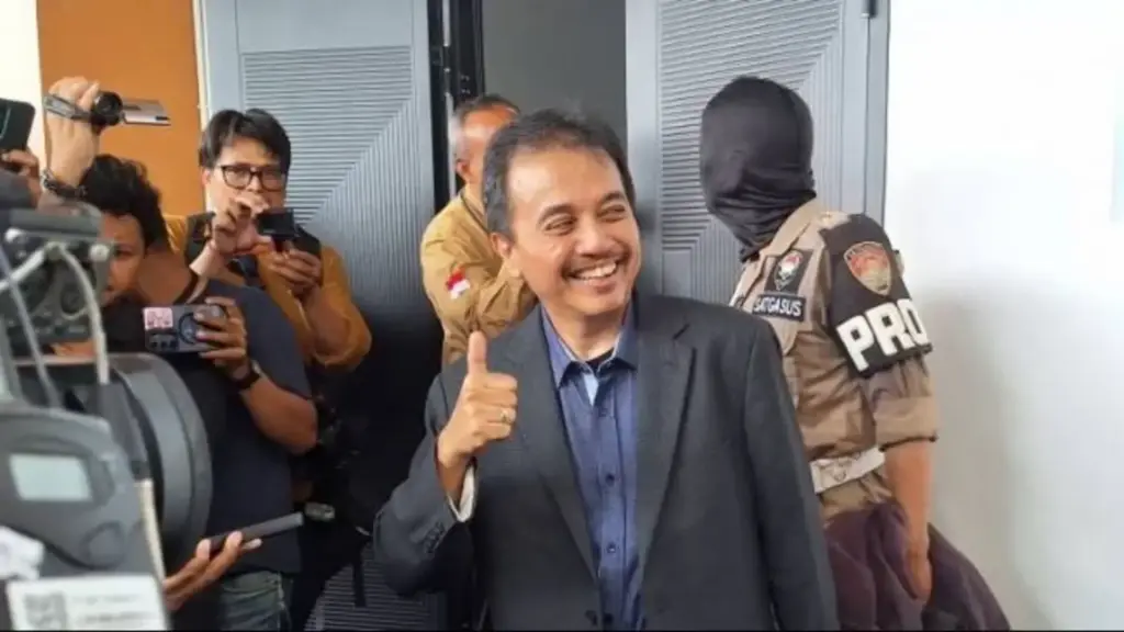 Roy Suryo Praperadilan