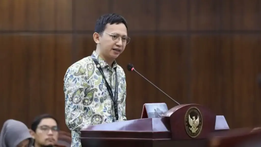 Putusan MK Wajibkan Pemerintah Pisahkan Anggaran MBG dan Guru Honorer